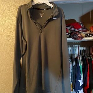 Nike pullover